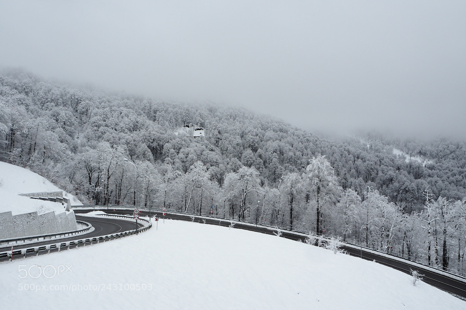 Olympus OM-D E-M10 II sample photo. Snowy landscape photography