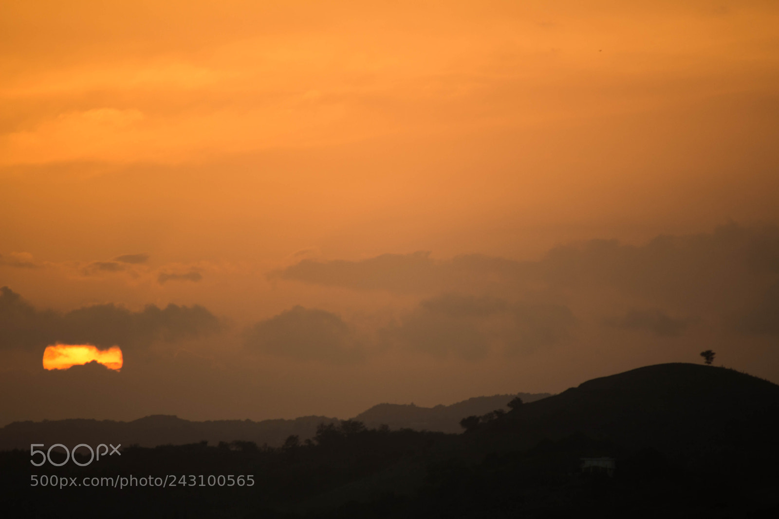 Canon EOS 700D (EOS Rebel T5i / EOS Kiss X7i) sample photo. The golden circle photography