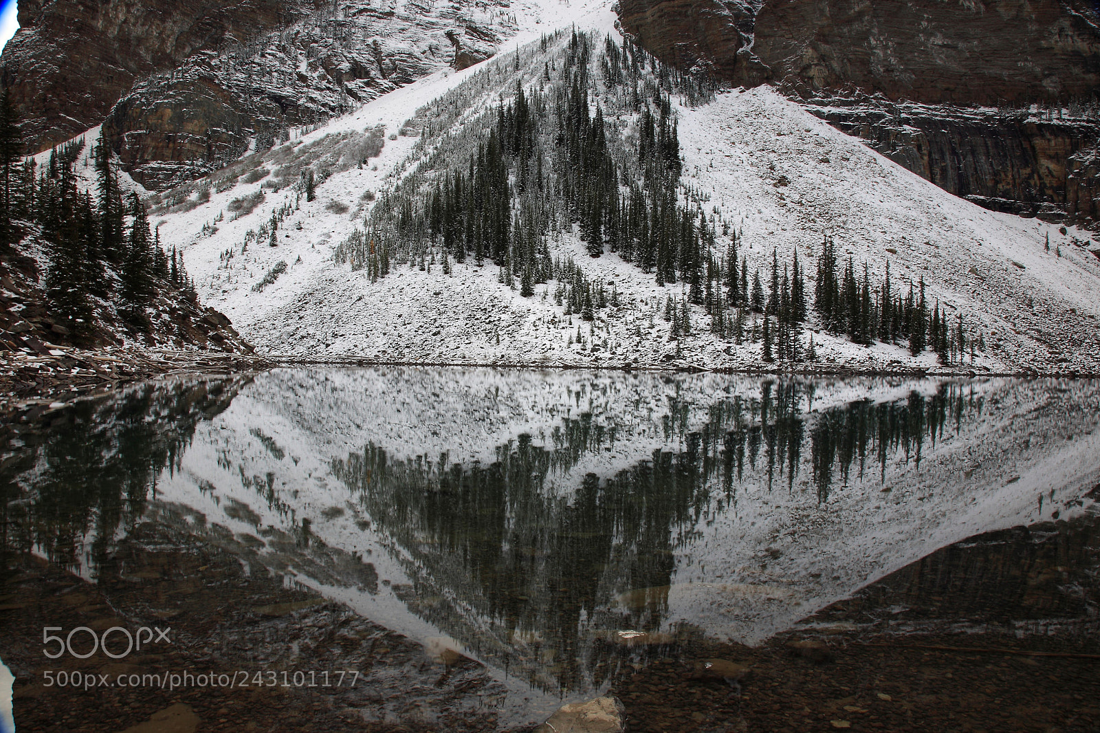Canon EOS 5D sample photo. Morraine lake first snowfall photography