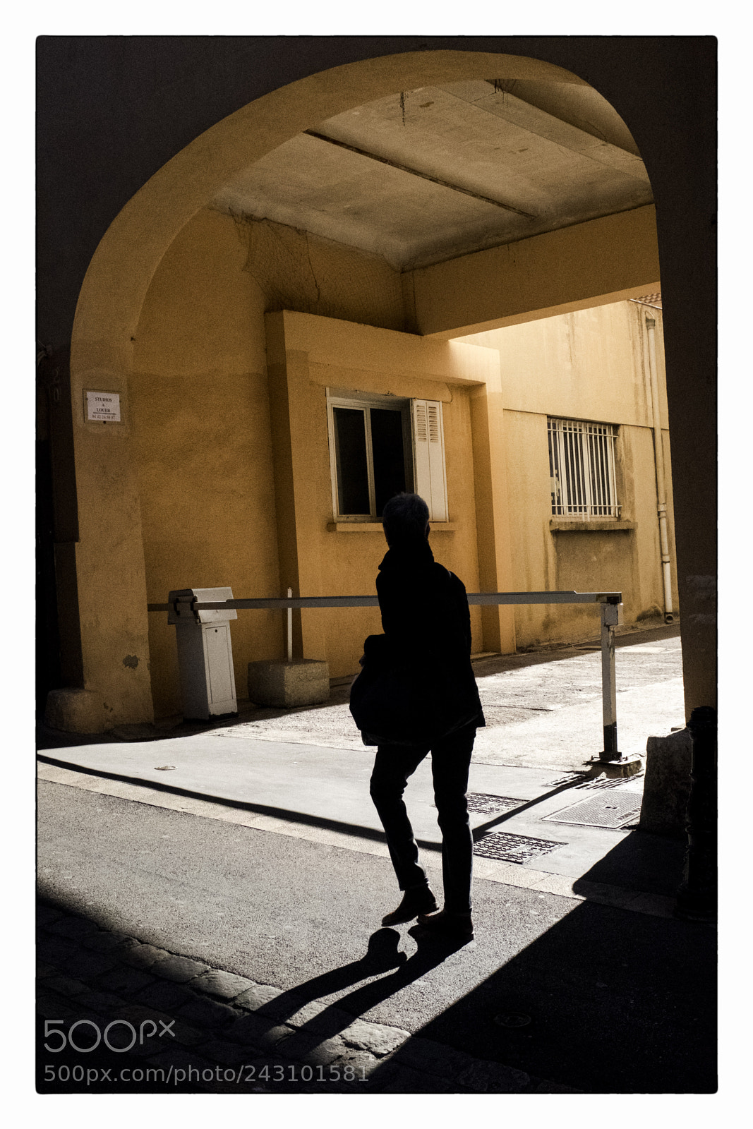 Fujifilm X100F sample photo. Street photography