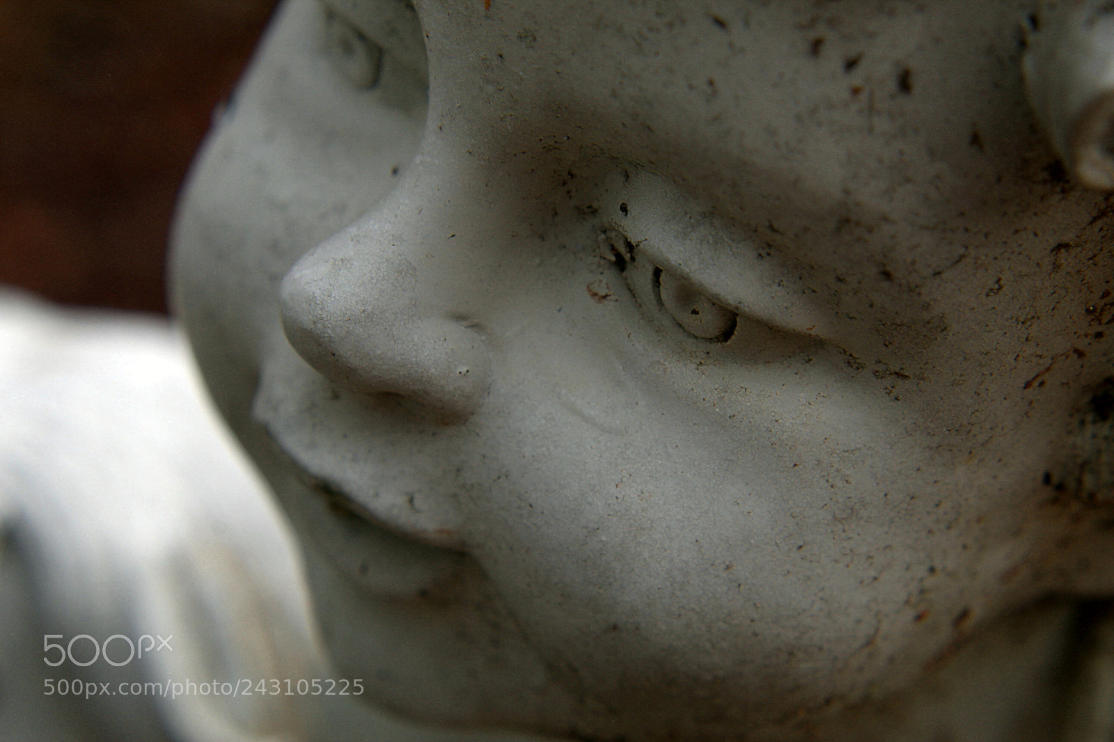 Canon EOS 1300D (EOS Rebel T6 / EOS Kiss X80) sample photo. Small statue photography