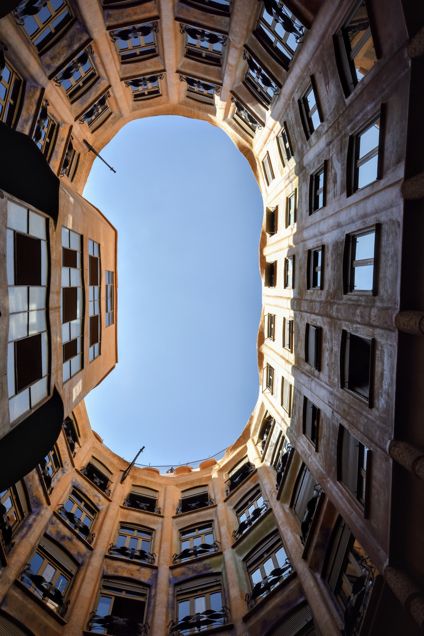 Sigma 10-20mm F4-5.6 EX DC HSM sample photo. The art! photography