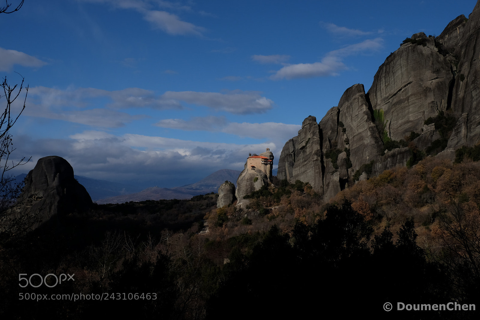 Fujifilm X-T1 sample photo. Lonely at the top photography