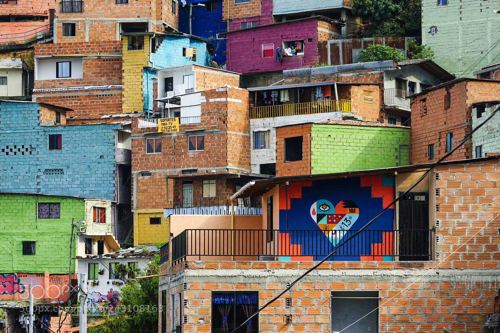 Sony a7 II sample photo. Transformación. comuna 13 photography