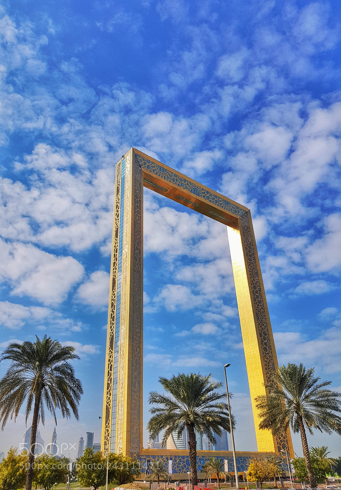 Samsung Galaxy S8 sample photo. Dubai frame photography