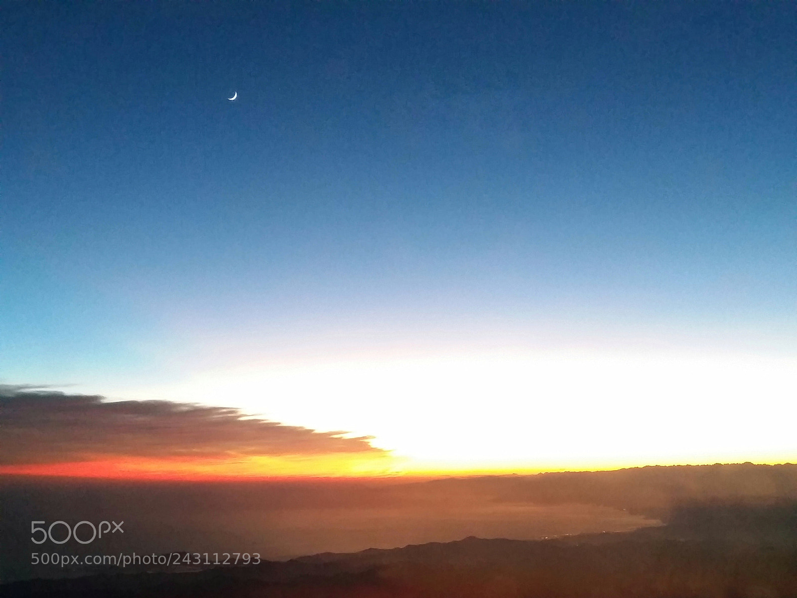 Samsung Galaxy S5 sample photo. Crescent moon photography