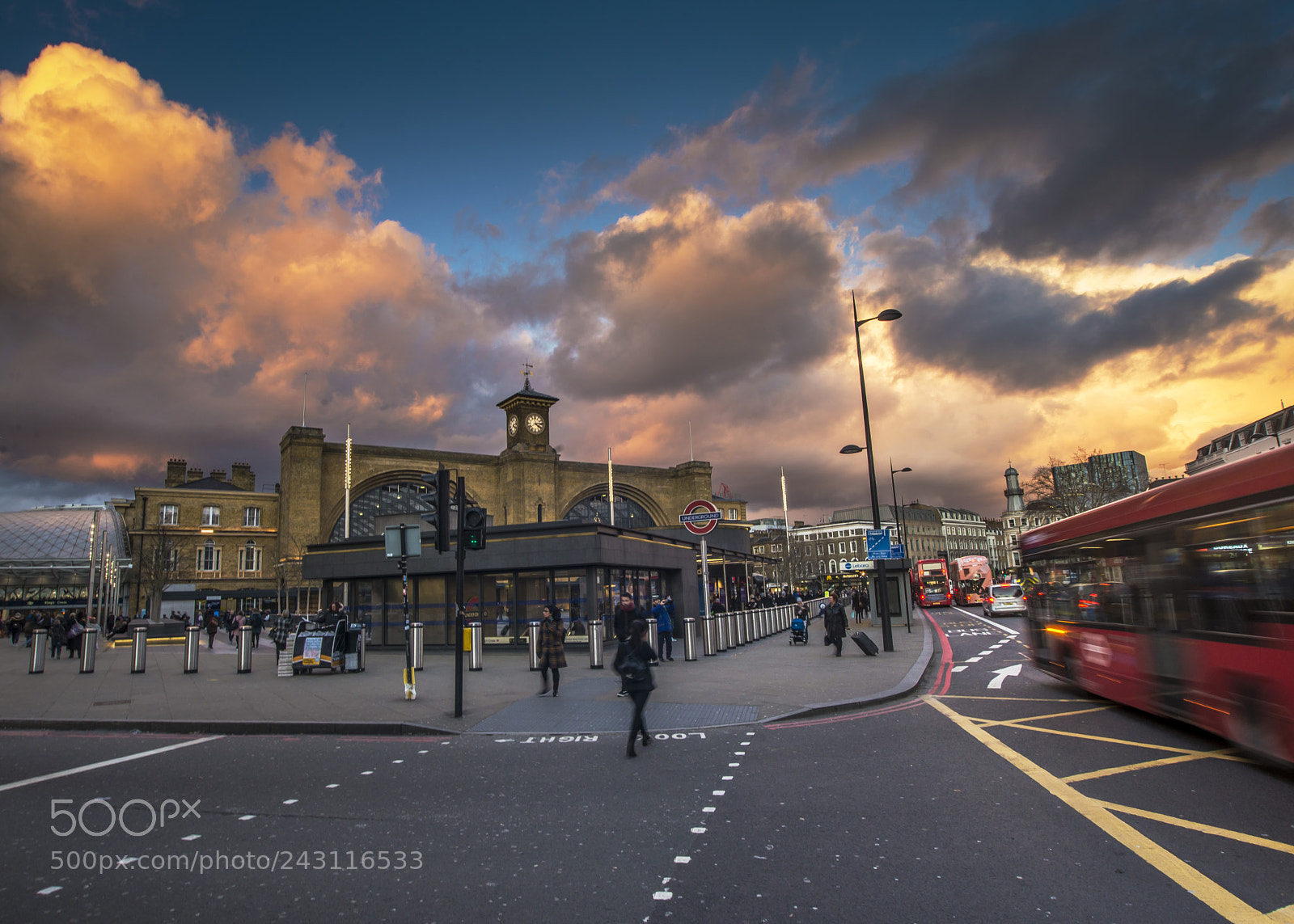 Nikon D610 sample photo. London kings's cross photography