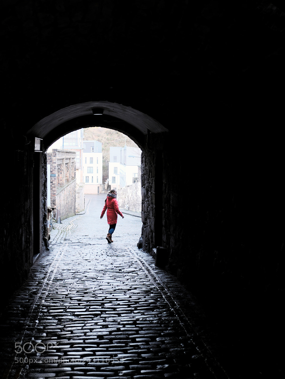 Fujifilm X100F sample photo. Along edinburgh's cobbled alleyways. photography