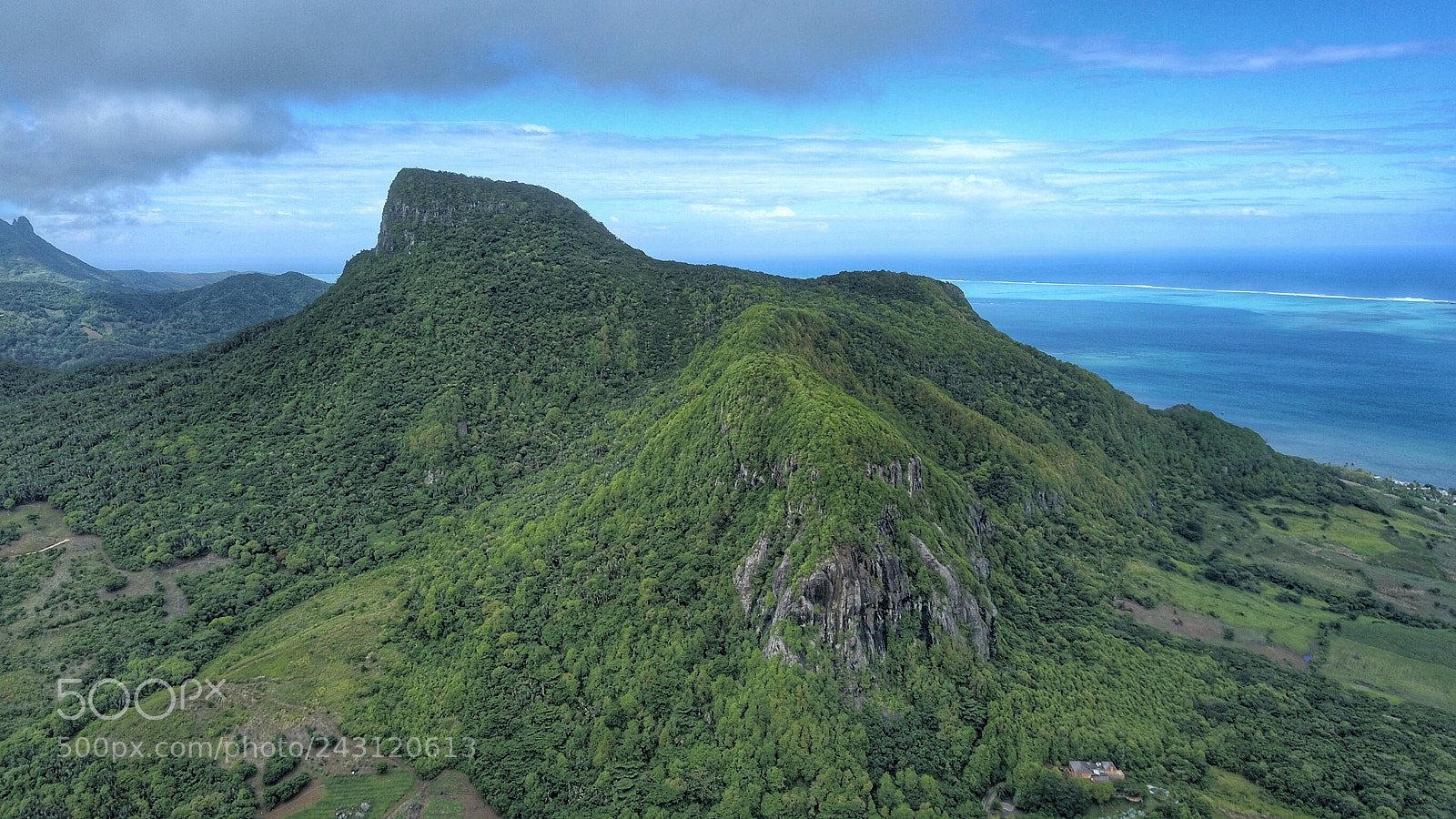 DJI FC220 sample photo. Lion mountain photography