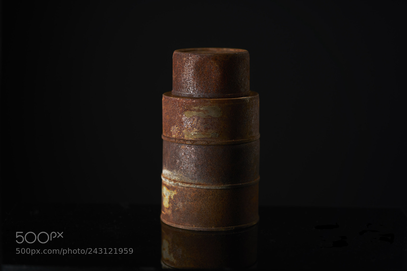 Sony a7R II sample photo. Vintage cans from mojave photography