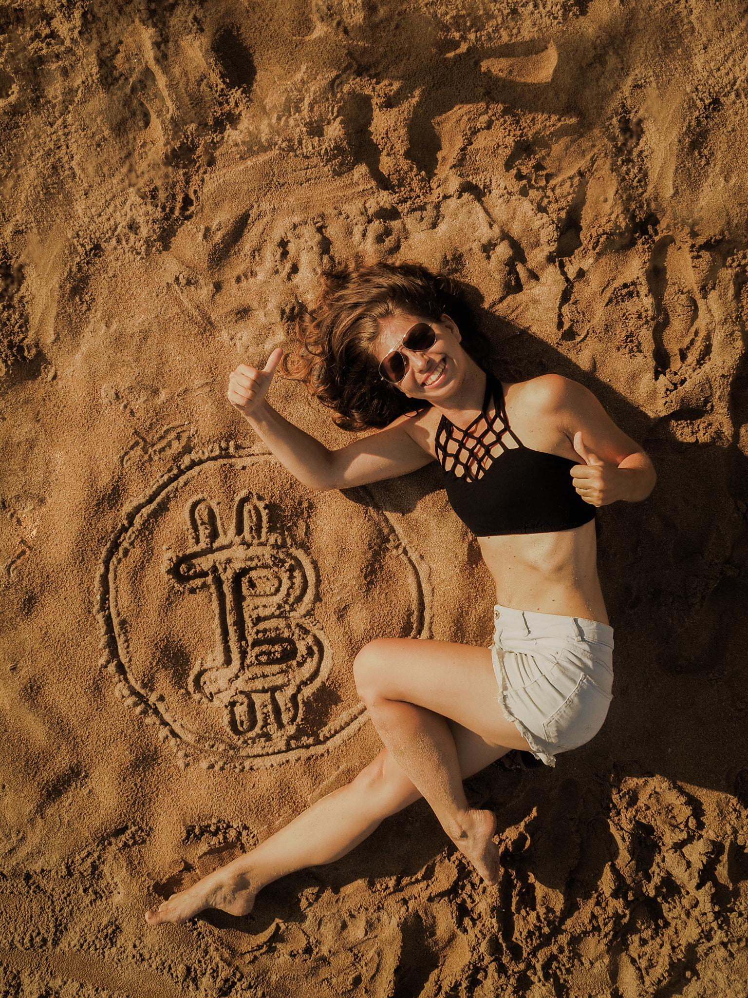 Bitcoin Girl on the beach