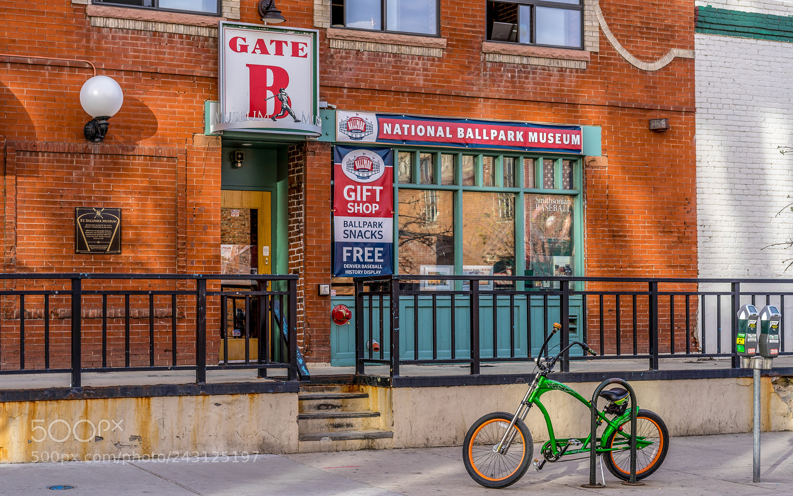 Sony a7R sample photo. Gate b photography