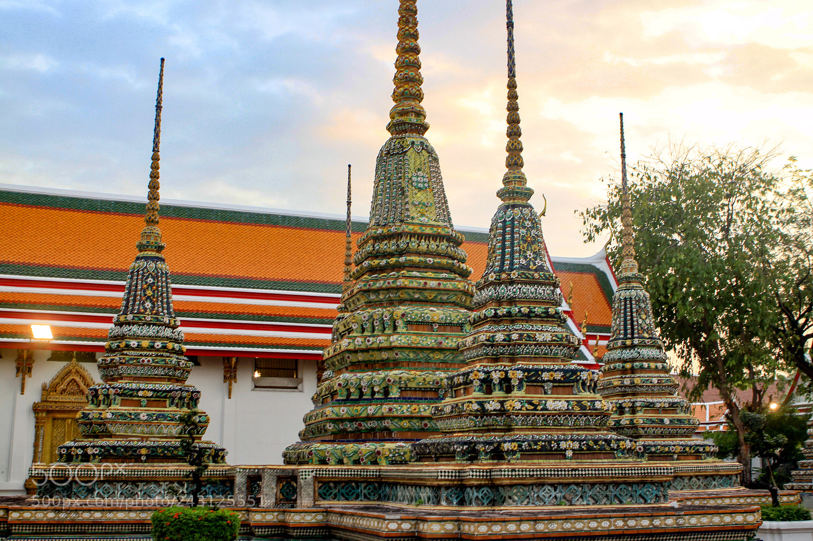 Canon EOS 50D sample photo. Phra chedi rai, wat photography