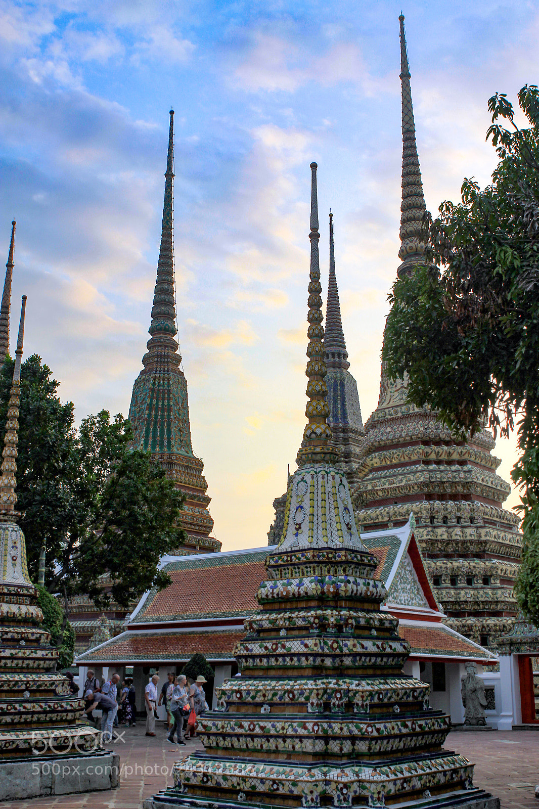 Canon EOS 50D sample photo. Phra chedi rai, wat photography