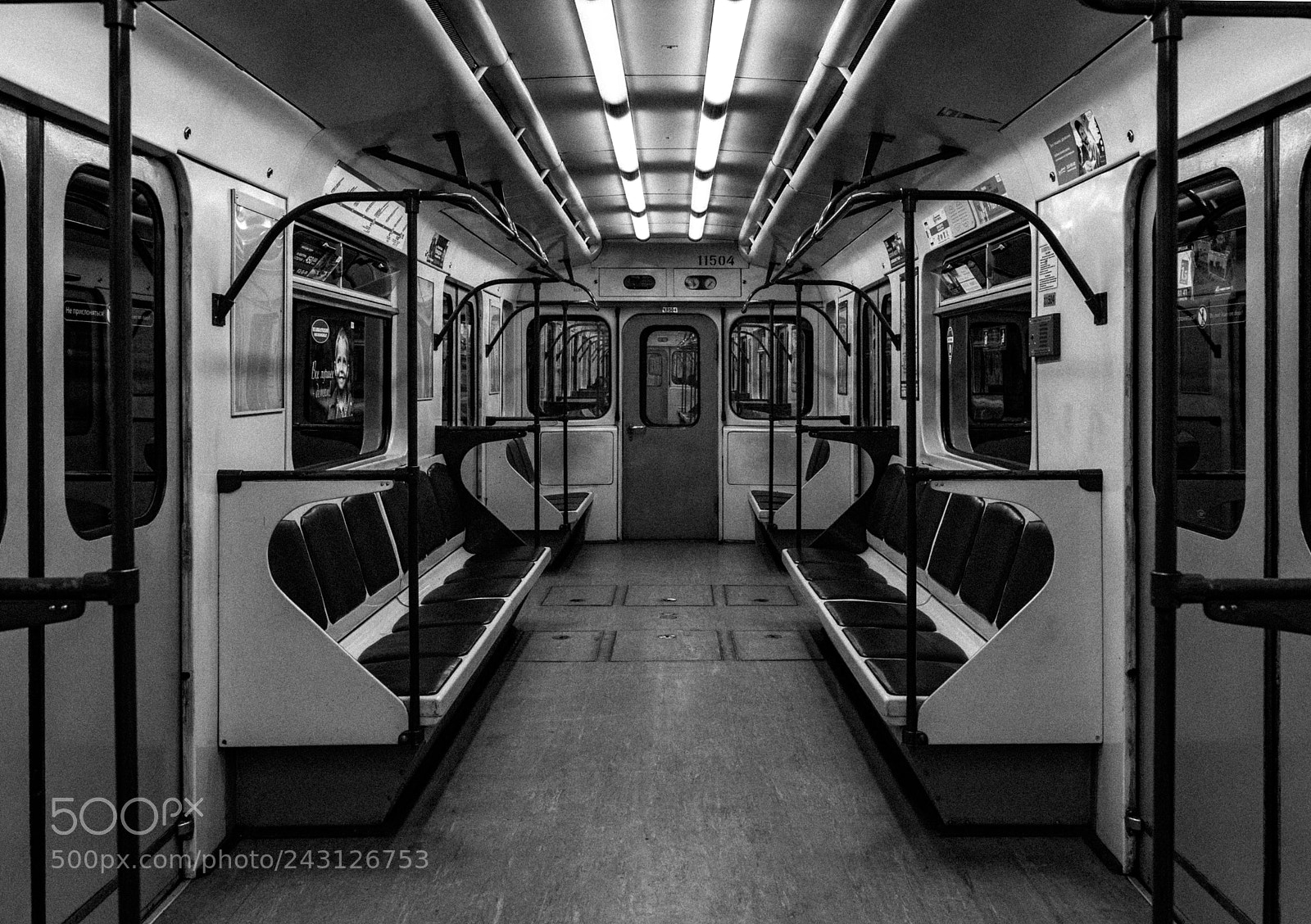 Canon EOS 7D Mark II sample photo. Subway photography