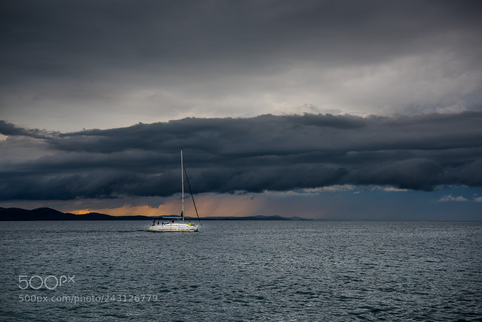 Nikon D810 sample photo. Yacht is on the photography