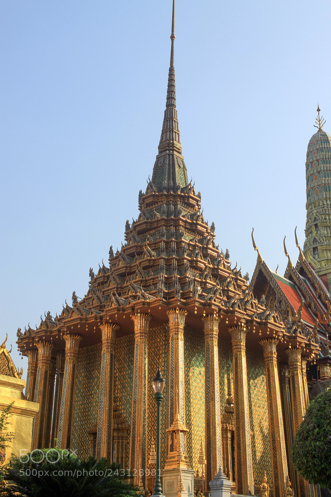 Canon EOS 50D sample photo. Wat phra kaew temple photography