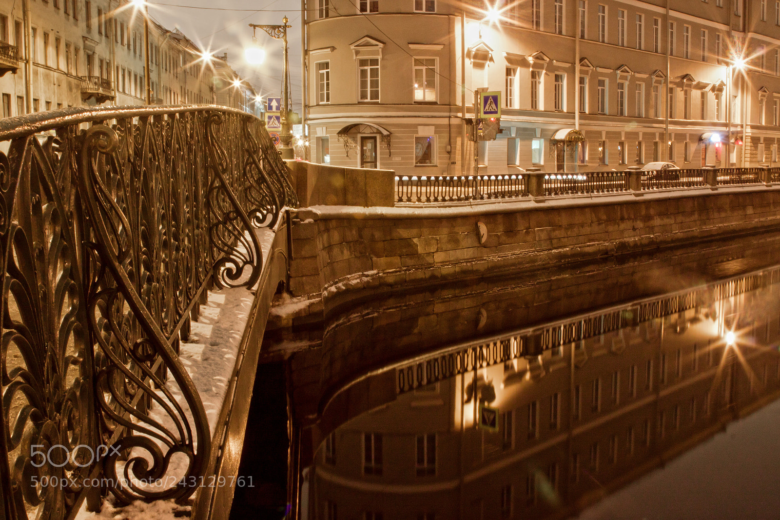 Canon EOS 500D (EOS Rebel T1i / EOS Kiss X3) sample photo. Reflection. griboedov canal photography