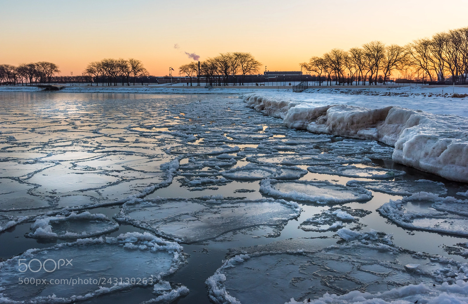 Nikon D810 sample photo. Icy lake michigan photography