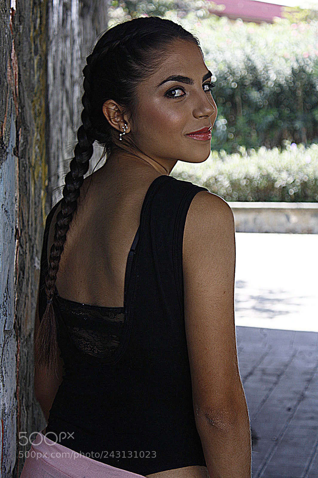 Canon EOS 1000D (EOS Digital Rebel XS / EOS Kiss F) sample photo. Happy looks good on photography