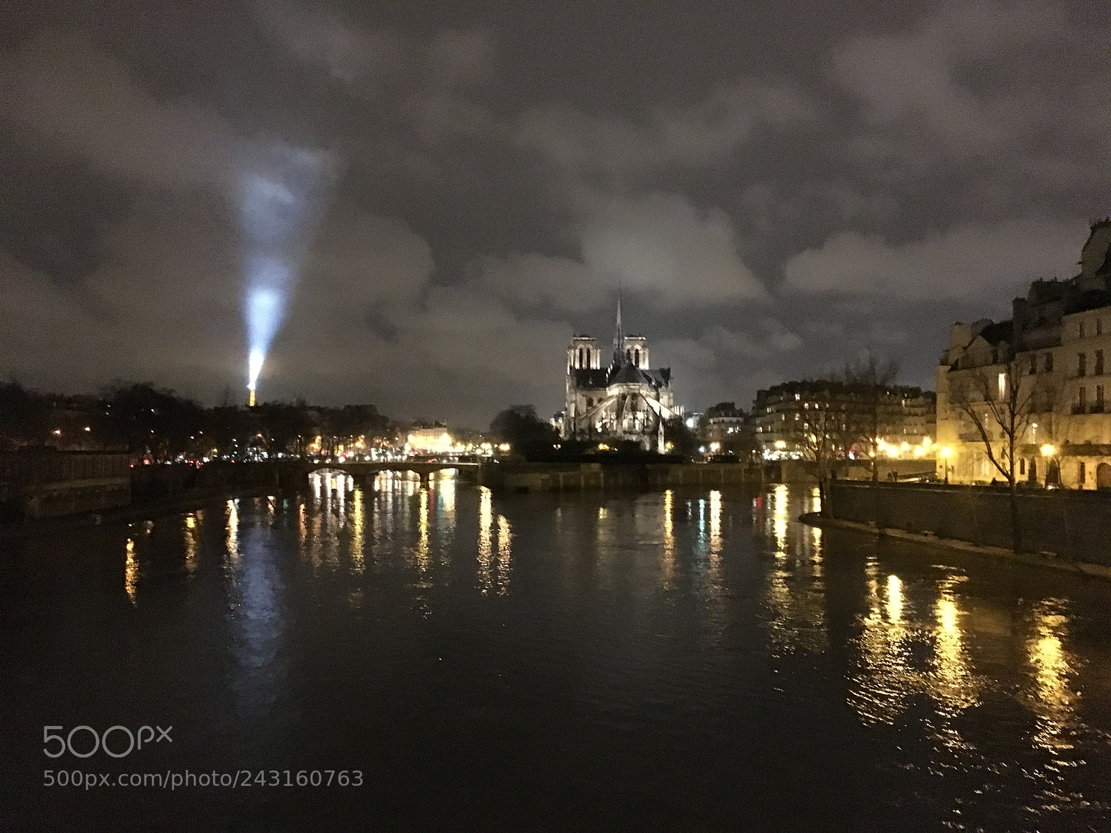 Apple iPhone 6s sample photo. Paris photography