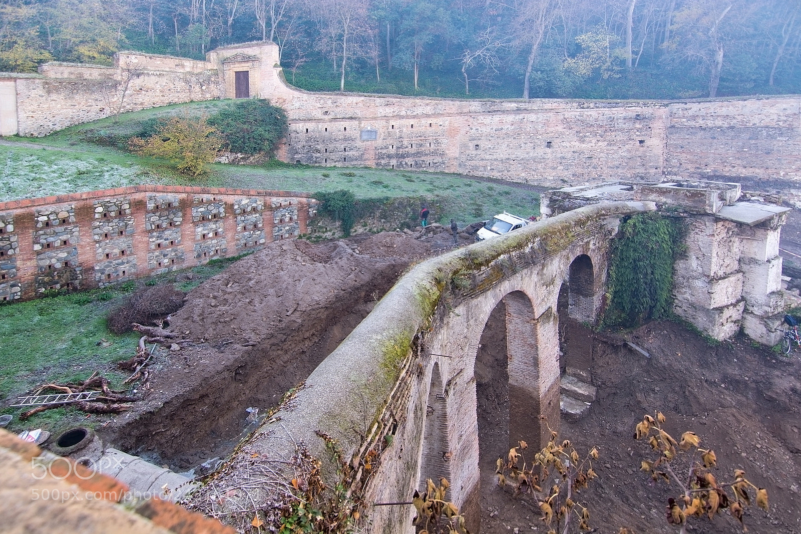 Nikon D7100 sample photo. Alhambra excavation scene photography