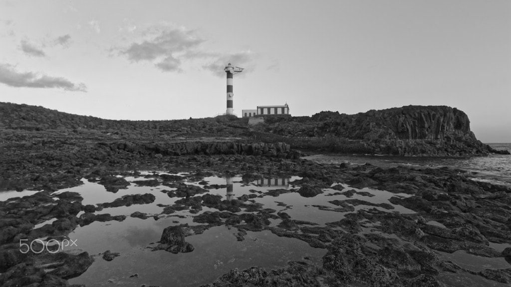 Nikon D5100 sample photo. Blanco con negro photography