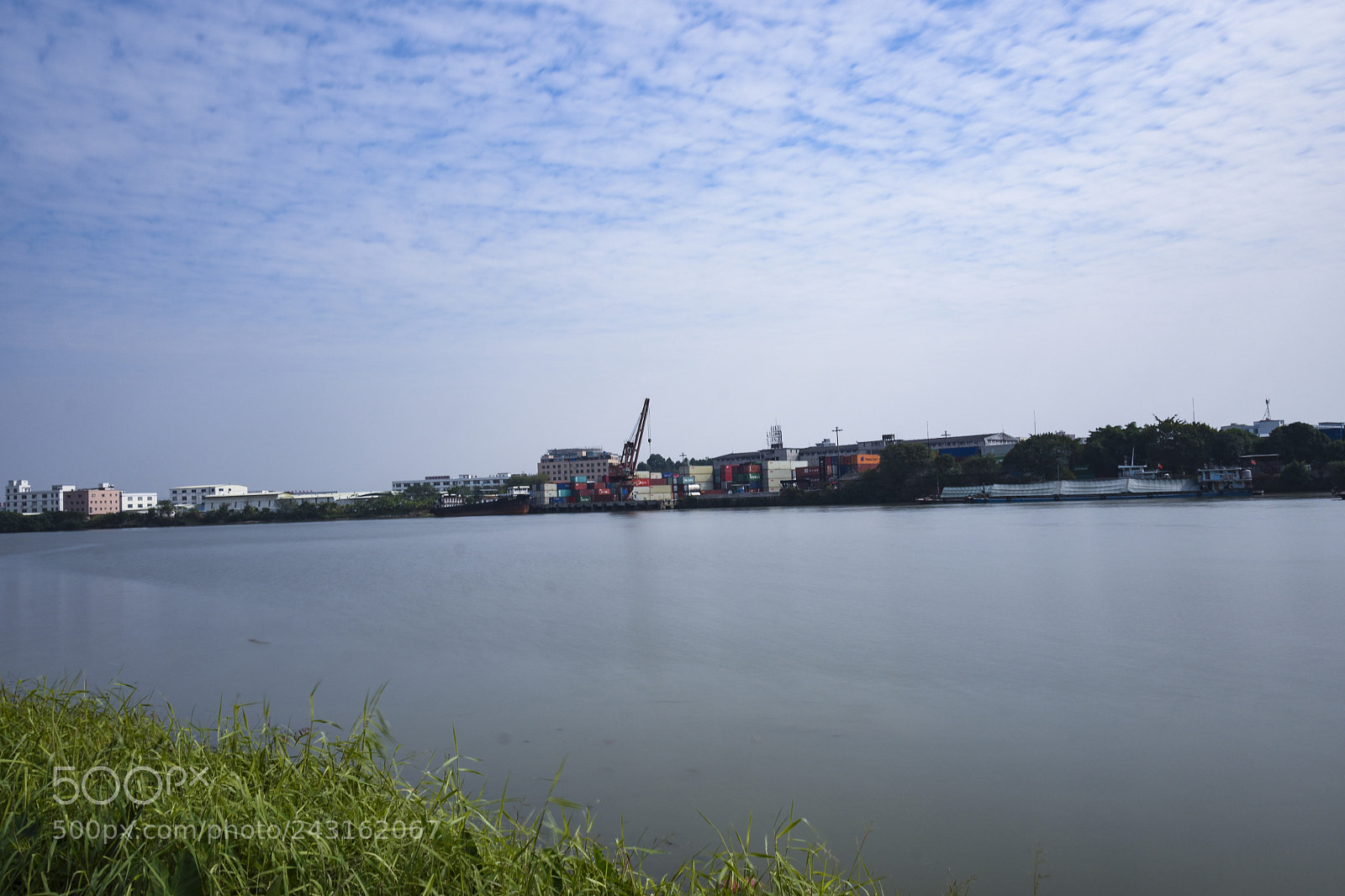 Nikon D7200 sample photo. 白云-蓝天-河面 photography