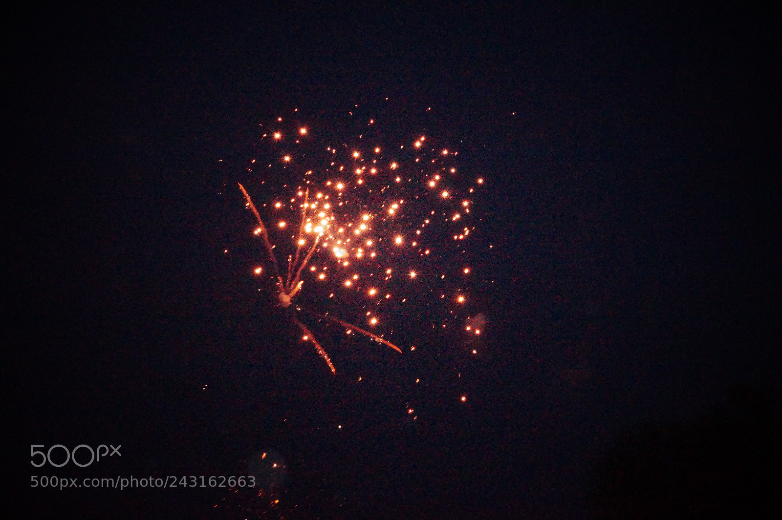 Sony DT 55-200mm F4-5.6 SAM sample photo. Firework flashes photography