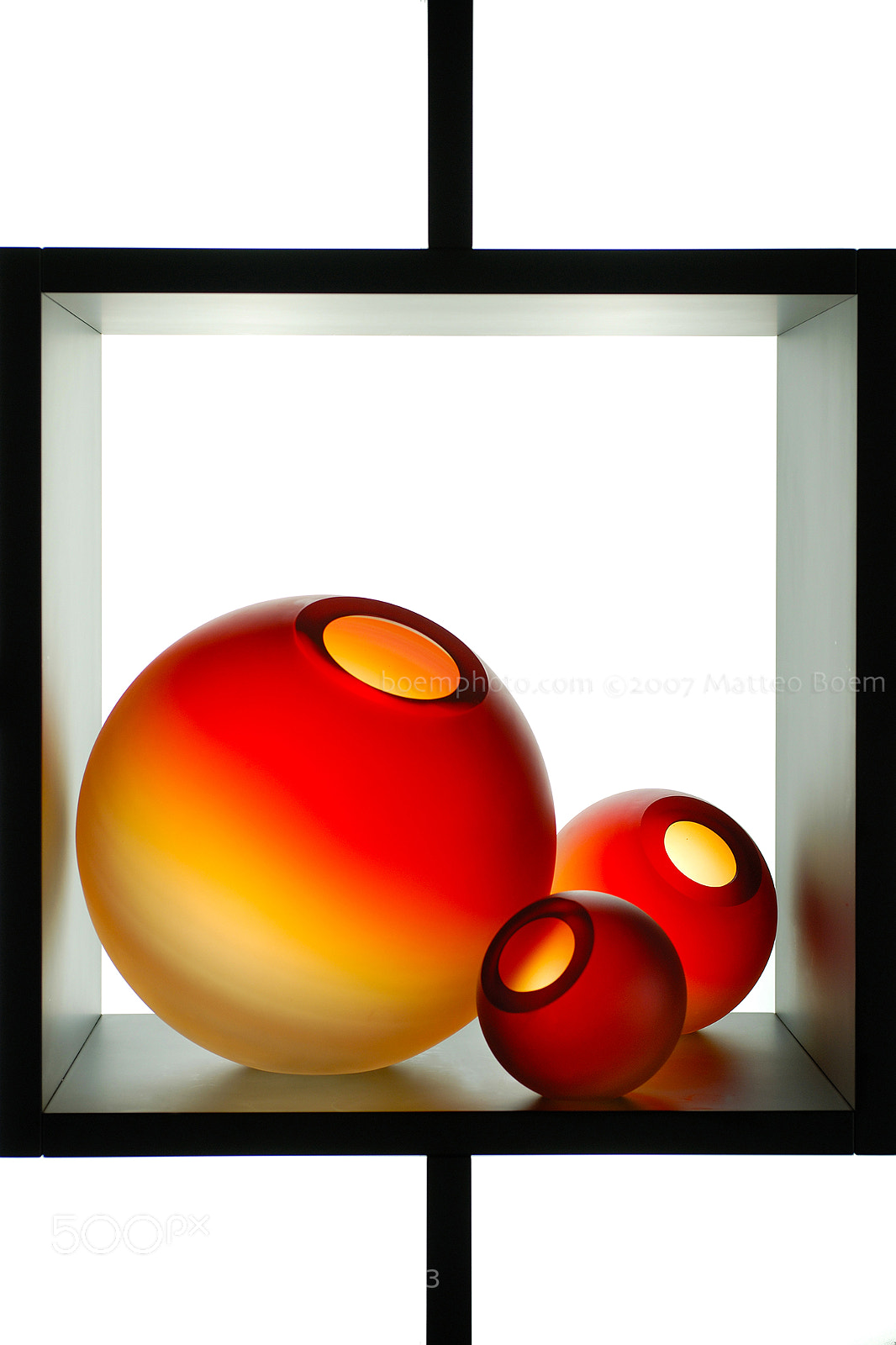 Nikon D200 sample photo. Murano glass complements photography