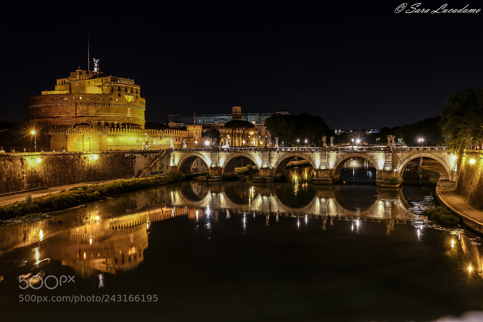 Canon EOS 100D (EOS Rebel SL1 / EOS Kiss X7) sample photo. Roma di notte photography