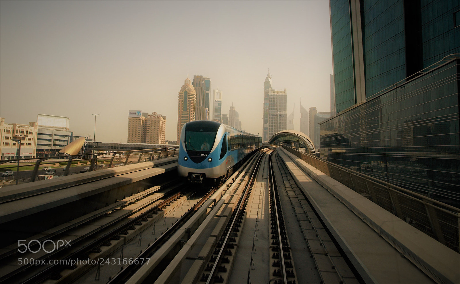 Olympus E-410 (EVOLT E-410) sample photo. Metro dubai photography
