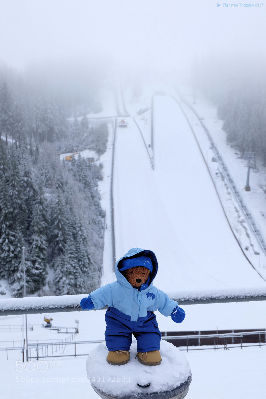 Fujifilm X-M1 sample photo. Elmar visiting ski jump photography