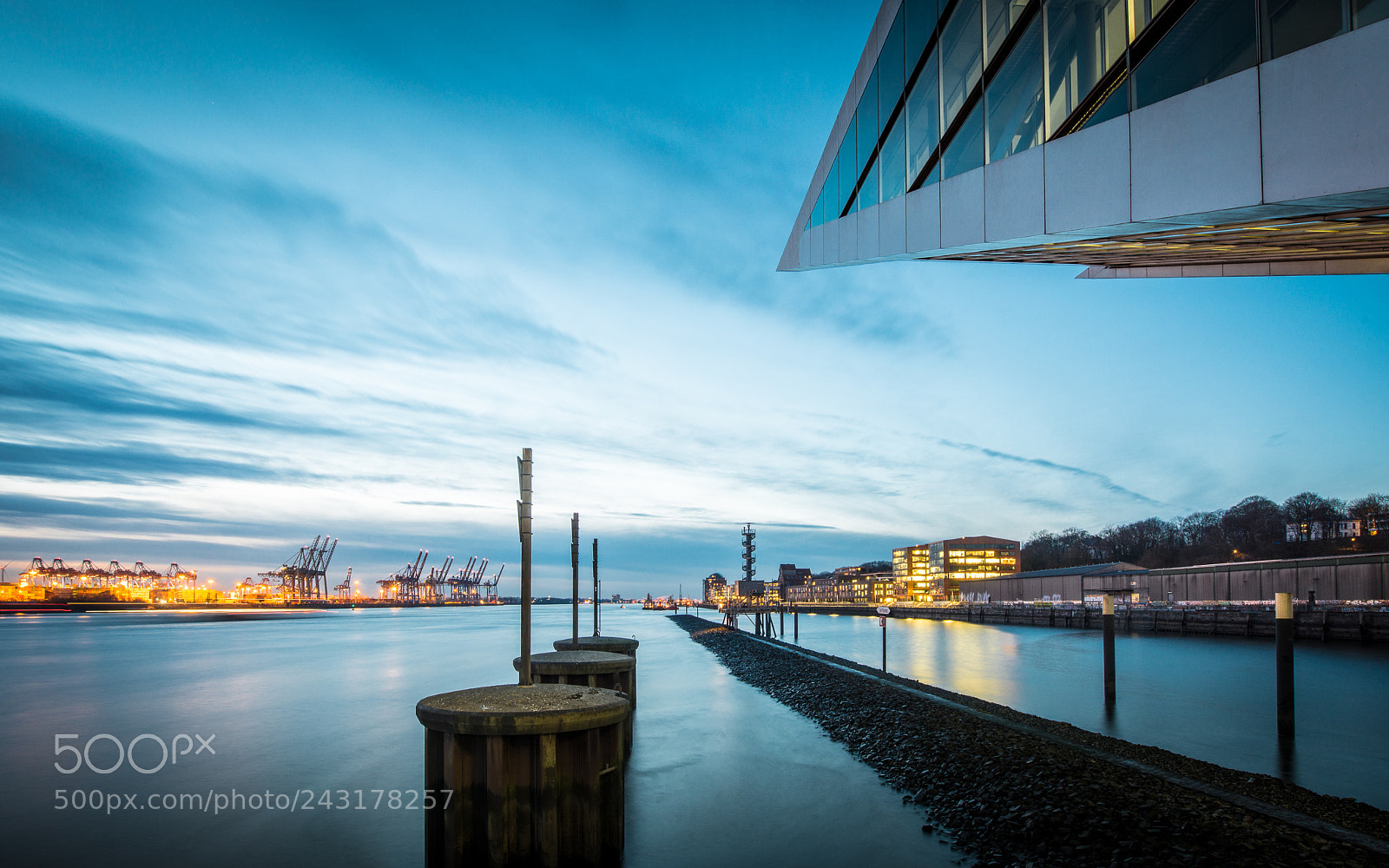 Nikon D800 sample photo. Dockland v photography