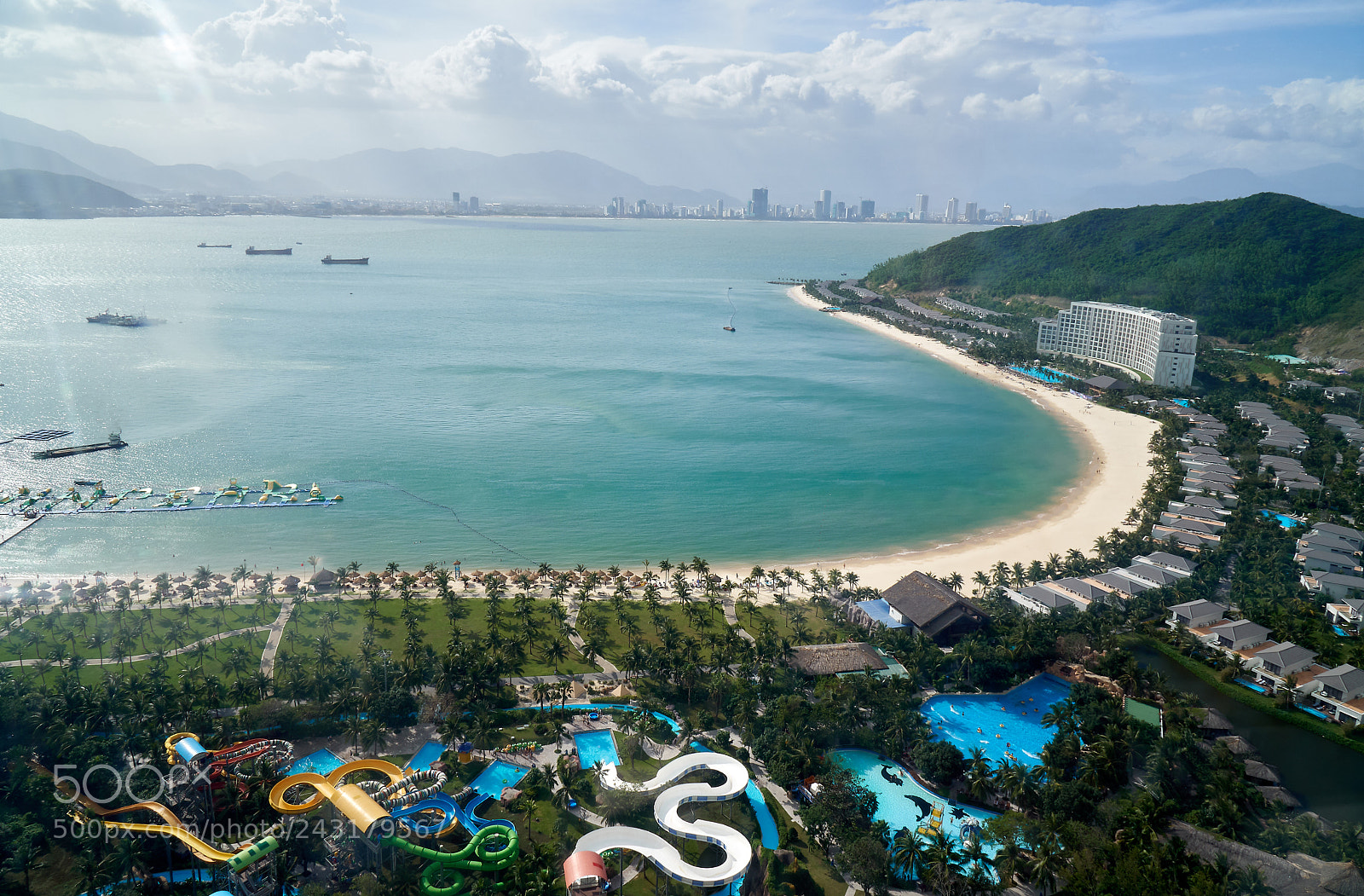 Sony a6300 sample photo. Vinpearl land, nha trang photography