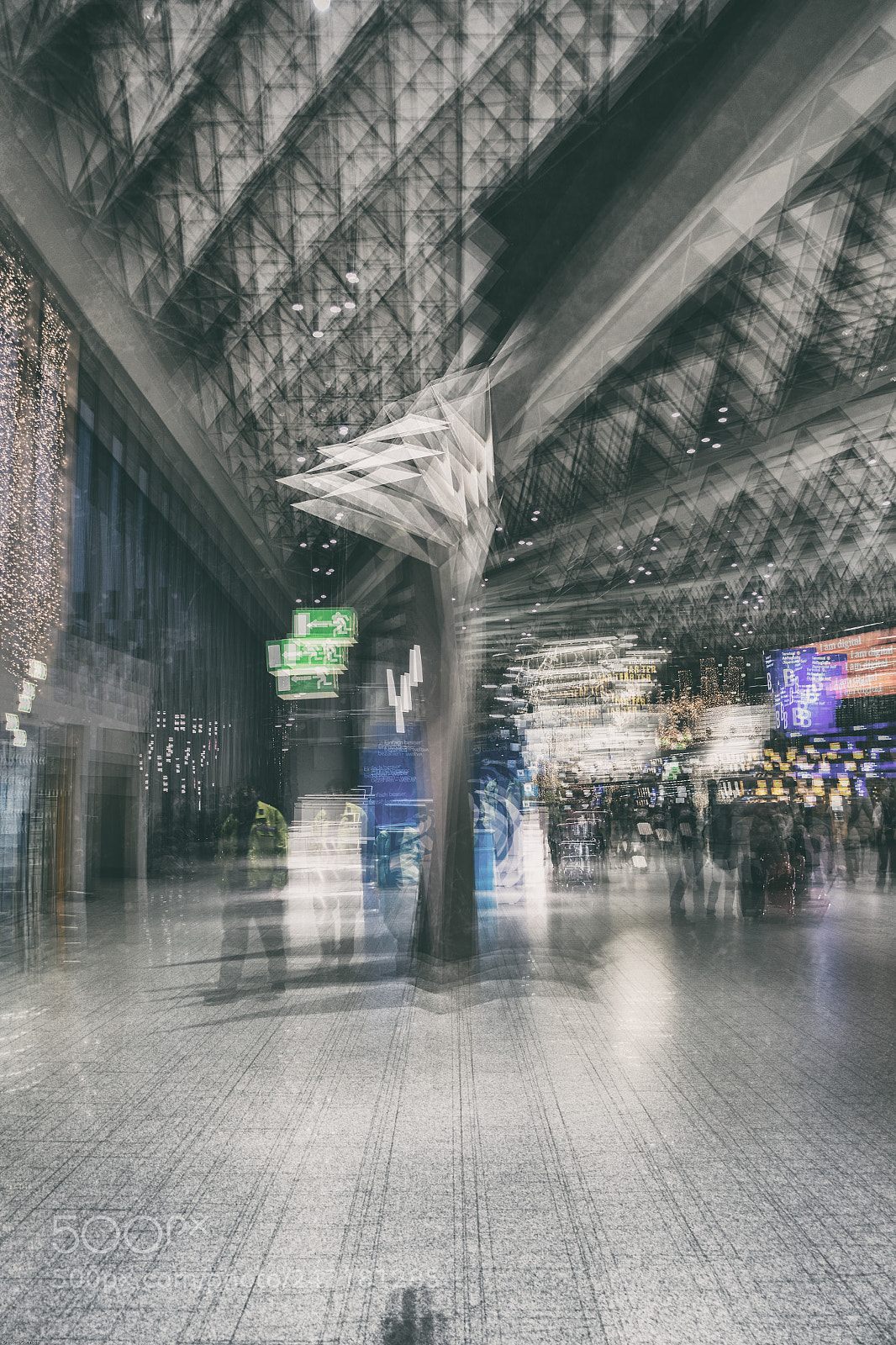 Sony Cyber-shot DSC-RX100 III sample photo. Fantasmic [airport art] photography