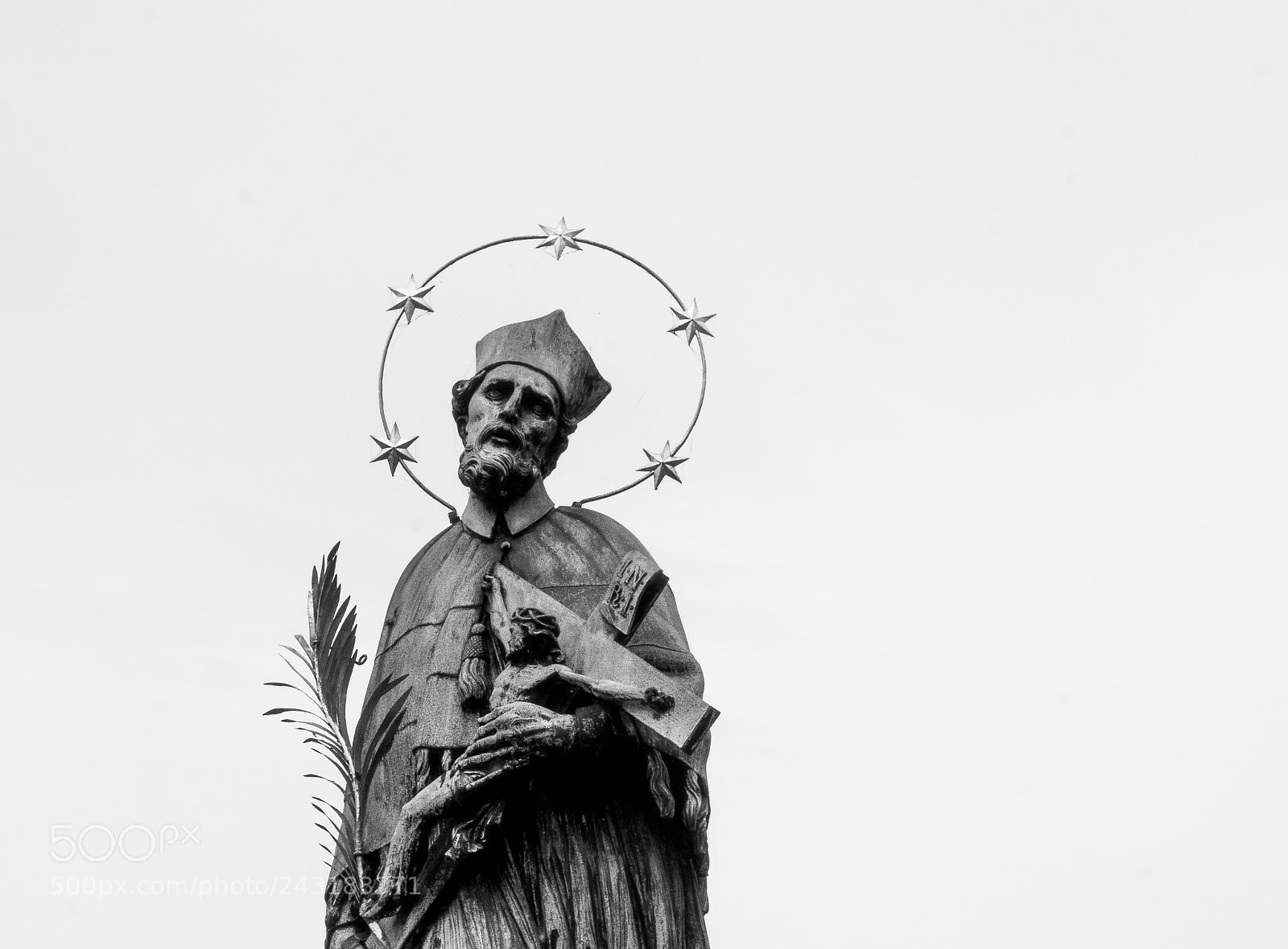 Sony Alpha DSLR-A450 sample photo. Weight of centuries photography