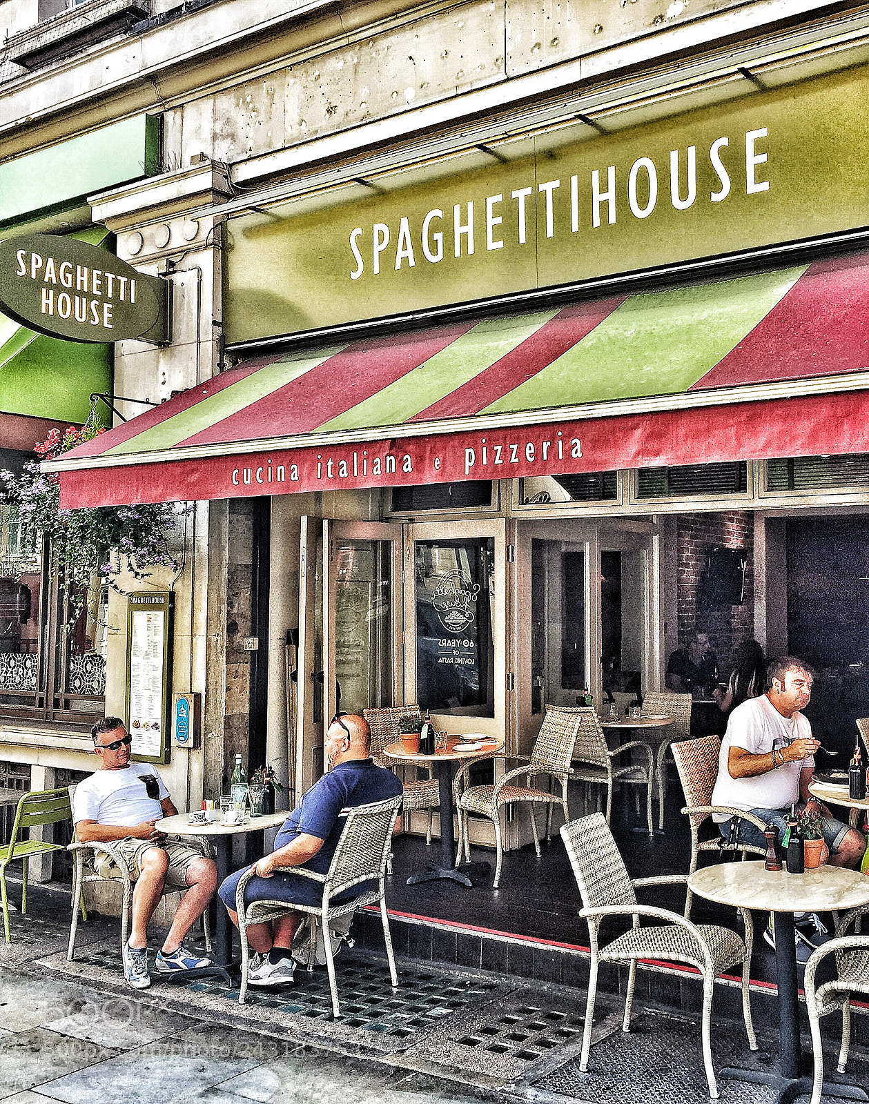 Apple iPhone 6 sample photo. Spaghetti house photography