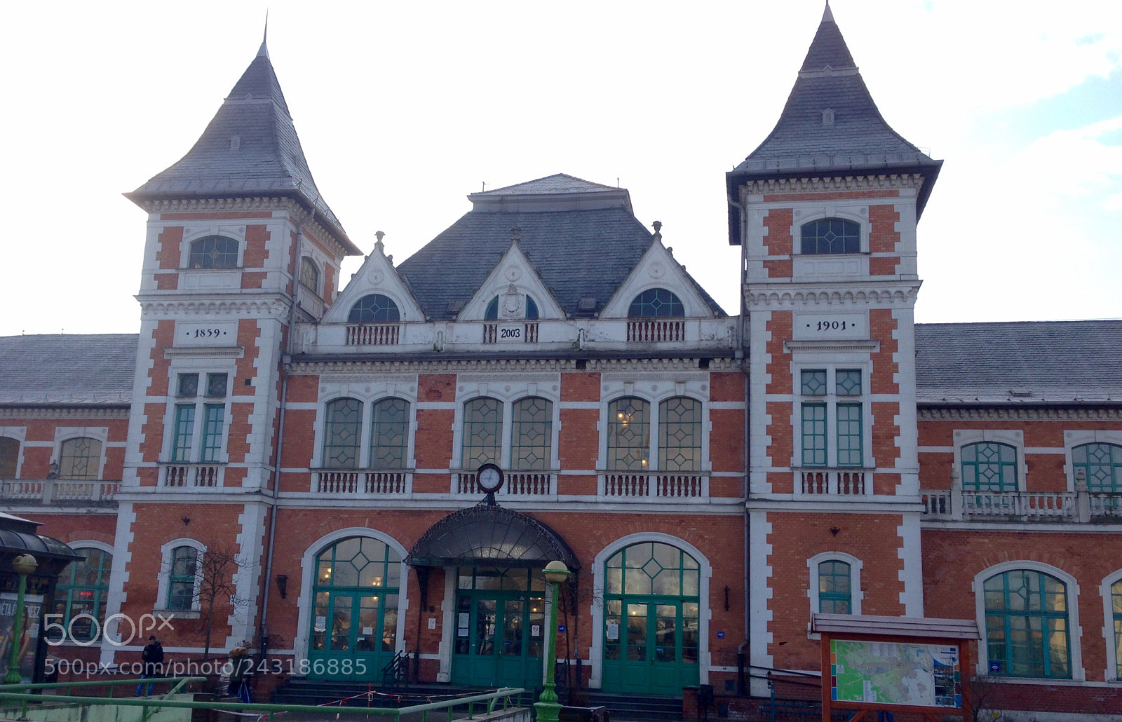 Apple iPhone 5 sample photo. Railway station photography