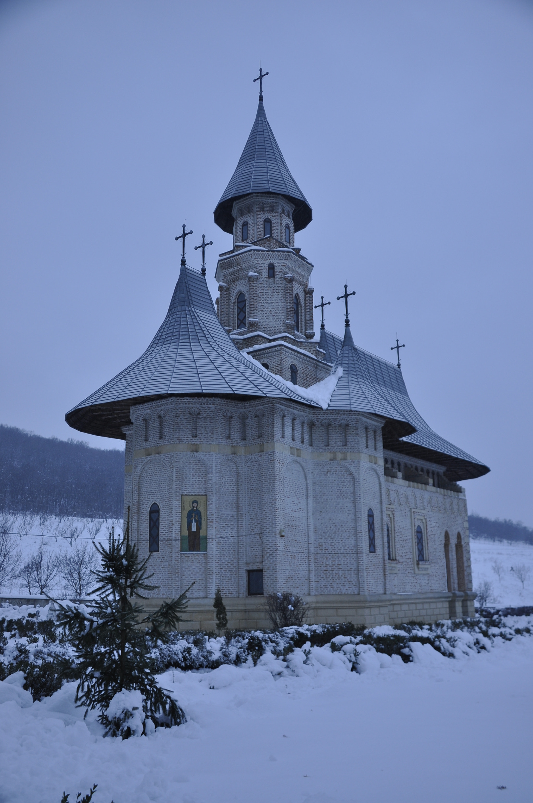 Nikon D90 sample photo. Snowy day photography
