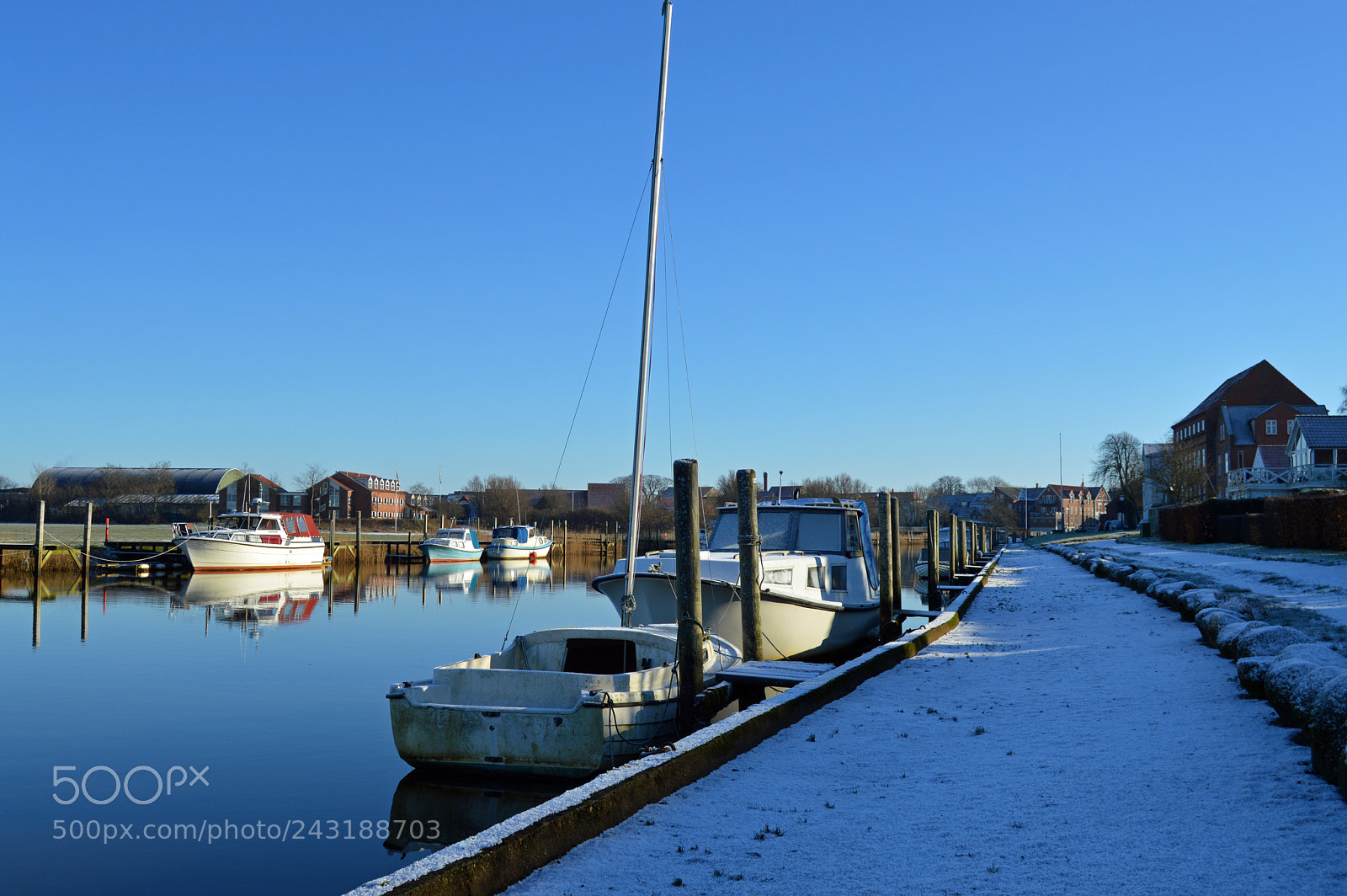 Nikon D3200 sample photo. Silent blue winter photography