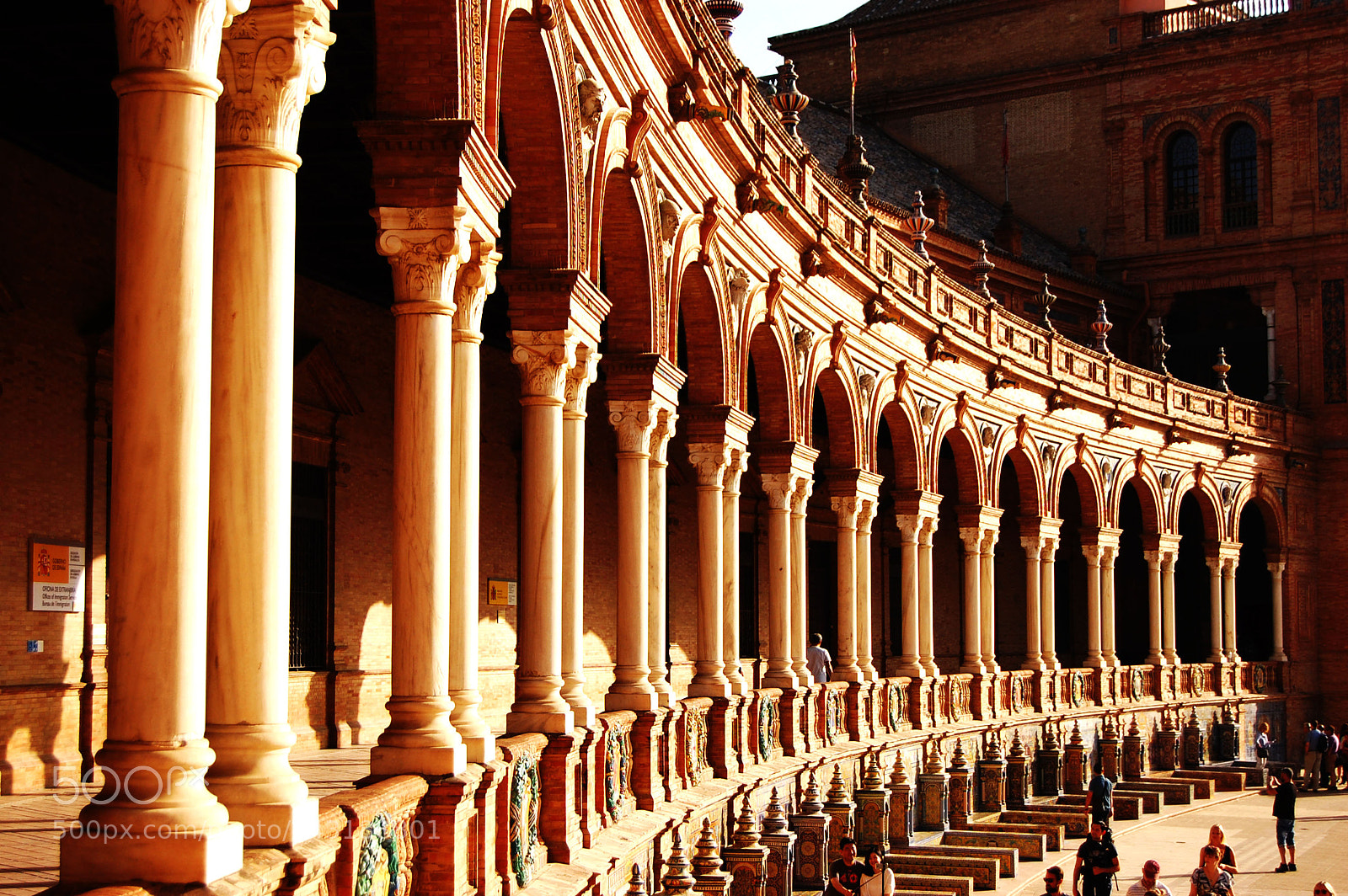 Nikon D40 sample photo. Pillars plaza de espana photography