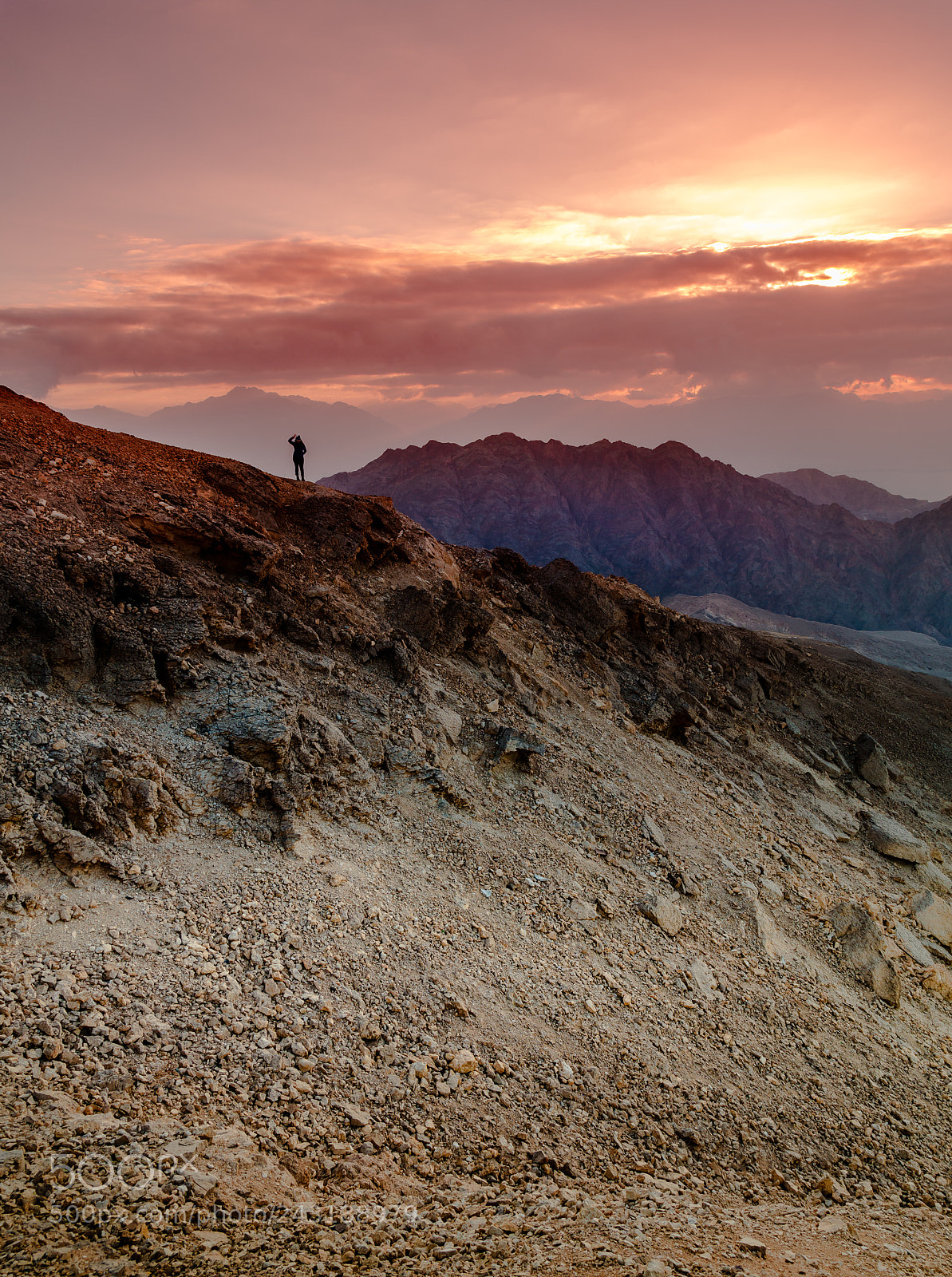 Canon EOS 5DS R sample photo. Lady in the sunrise photography