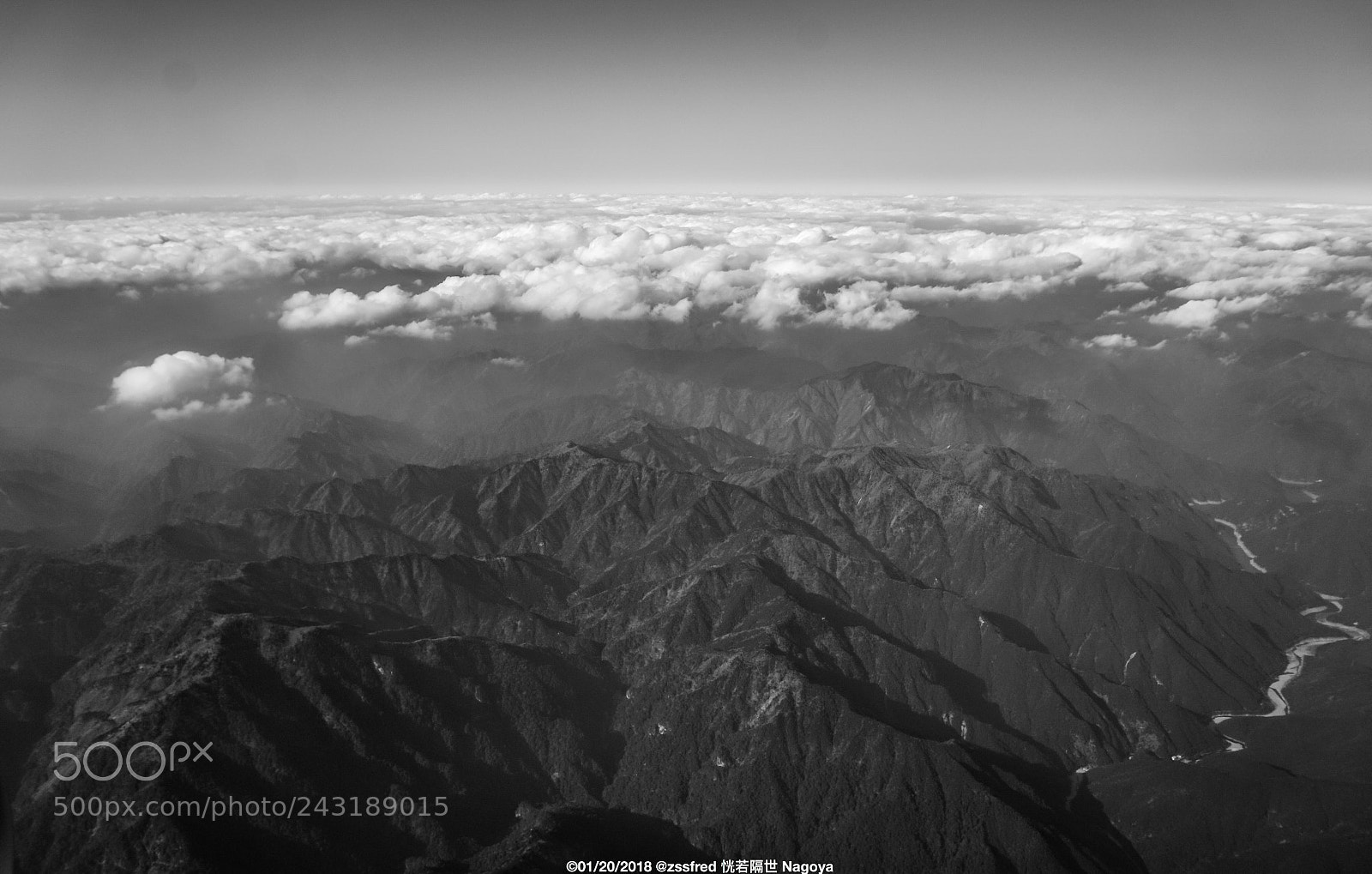 Sony a6300 sample photo. Cloud and mountain photography