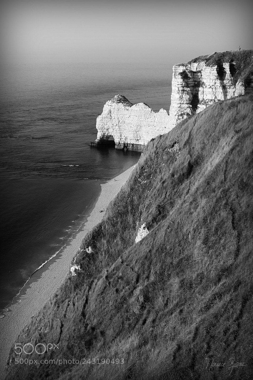 Canon EOS 400D (EOS Digital Rebel XTi / EOS Kiss Digital X) sample photo. L'éléphant d'etretat photography
