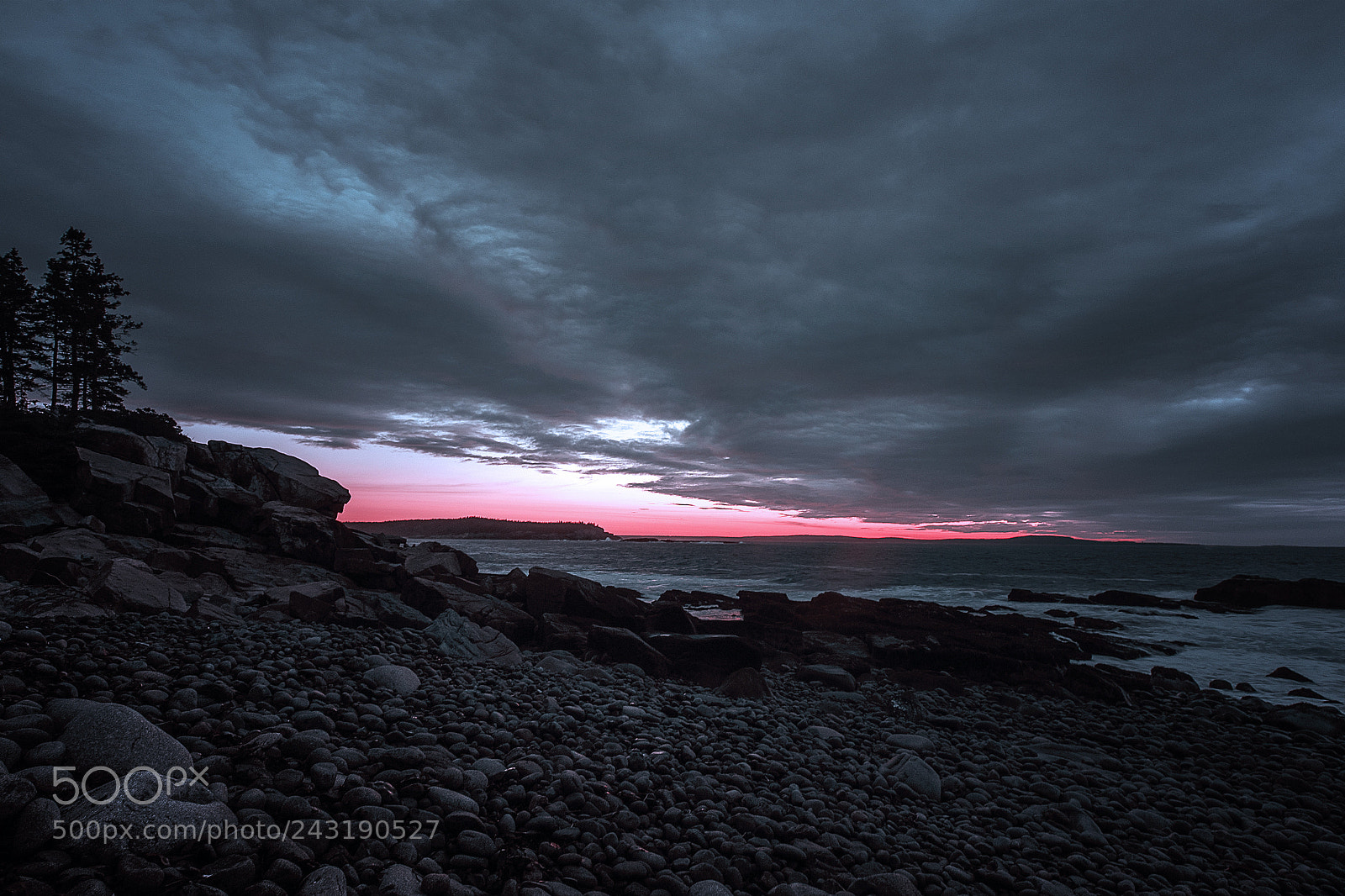 Canon EOS 7D Mark II sample photo. Pink and gray photography