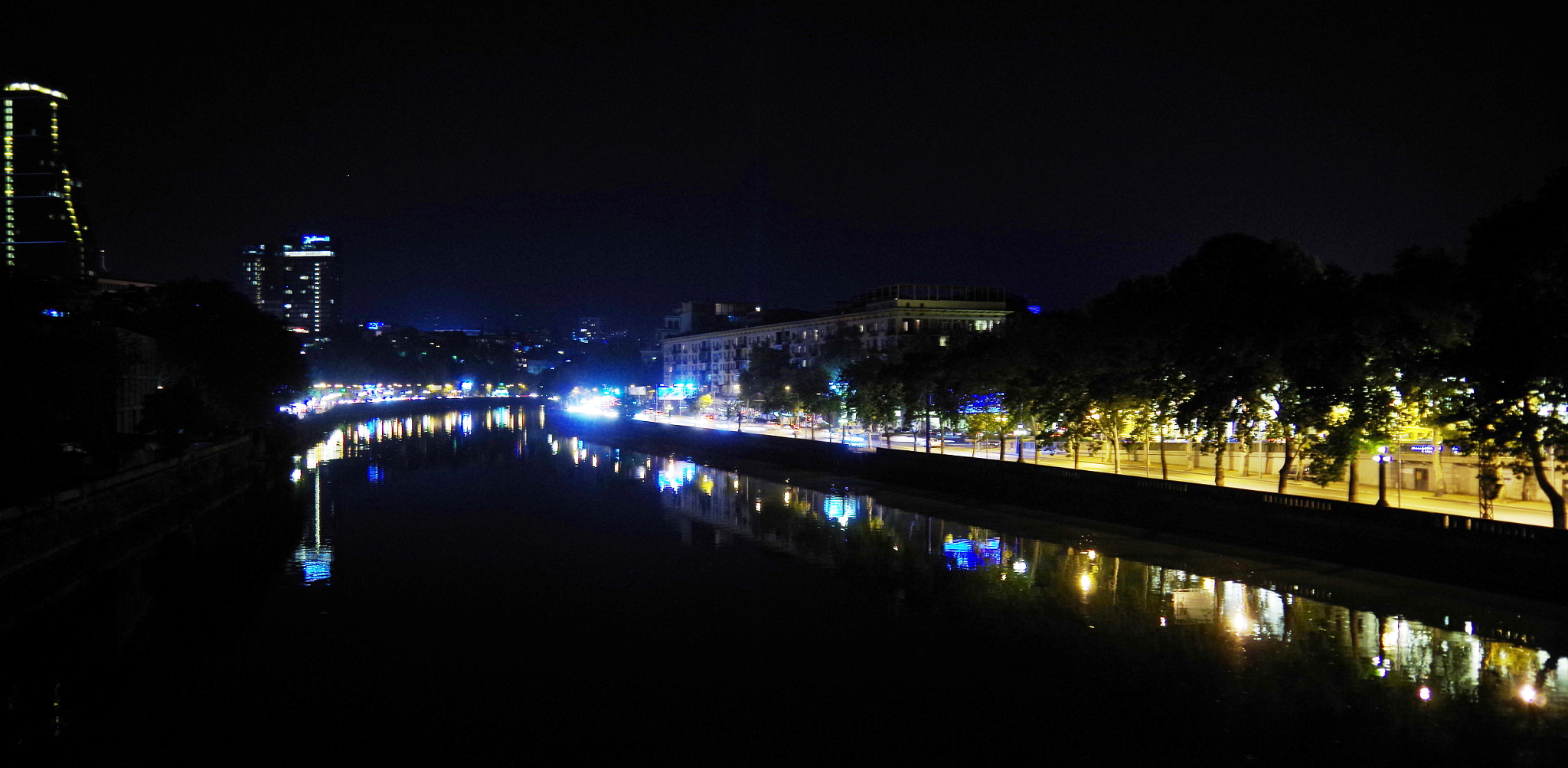 Pentax K-30 sample photo. Reflections in the night river. photography