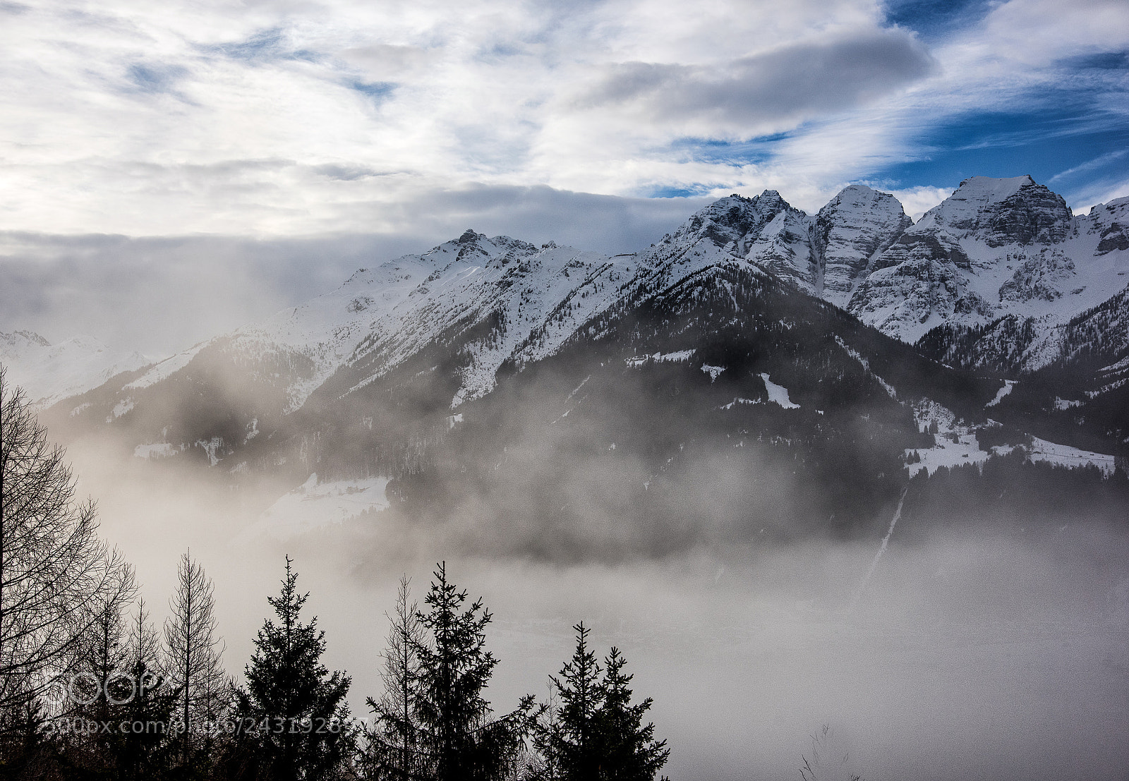 Nikon D810 sample photo. Way down photography