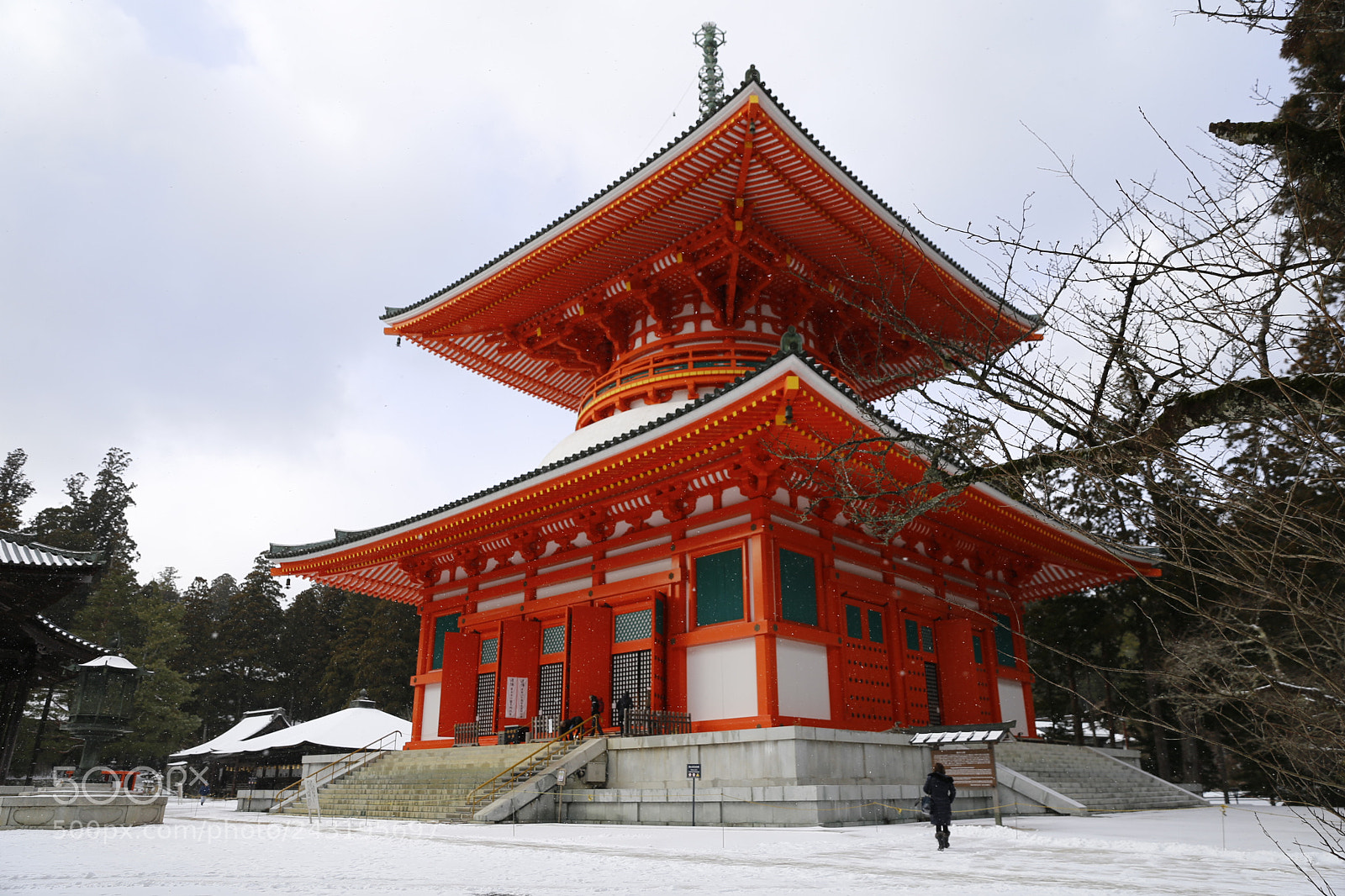 Canon EF 24-70mm F2.8L II USM sample photo. Temple in koyasan photography