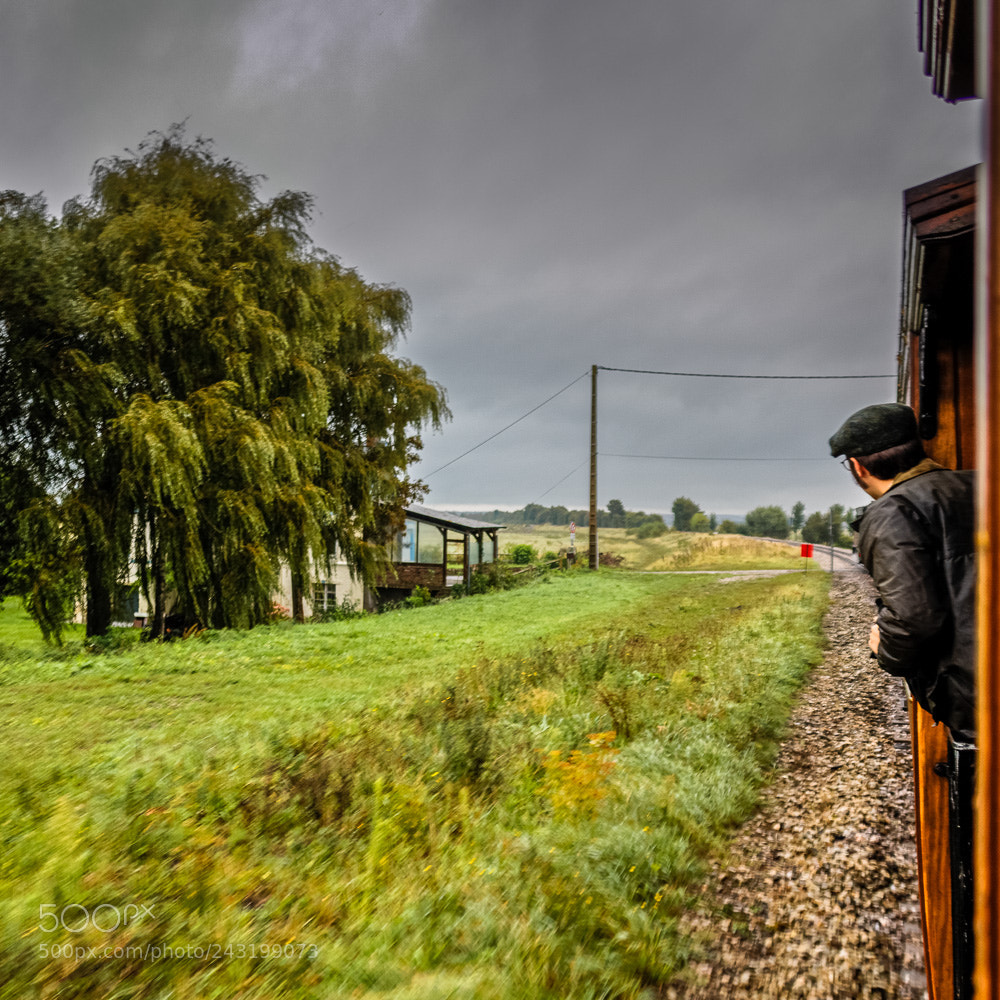 Canon EOS 760D (EOS Rebel T6s / EOS 8000D) sample photo. Vue du train photography
